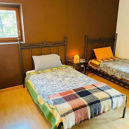Ferienwohnung Fuer 4 Personen Ca 90 Qm In Duino-aurisina, Adriakueste Italien Kueste Von Friaul-julisch Venetien * דואינו