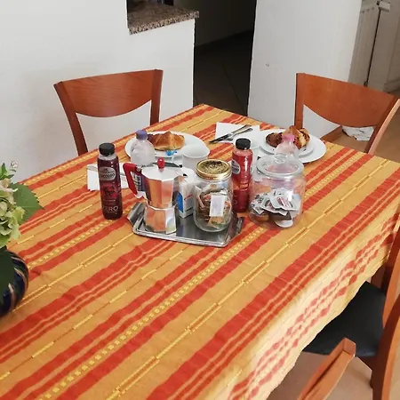 Ferienwohnung Fuer 4 Personen Ca 90 Qm In Duino-aurisina, Adriakueste Italien Kueste Von Friaul-julisch Venetien Lejlighed *